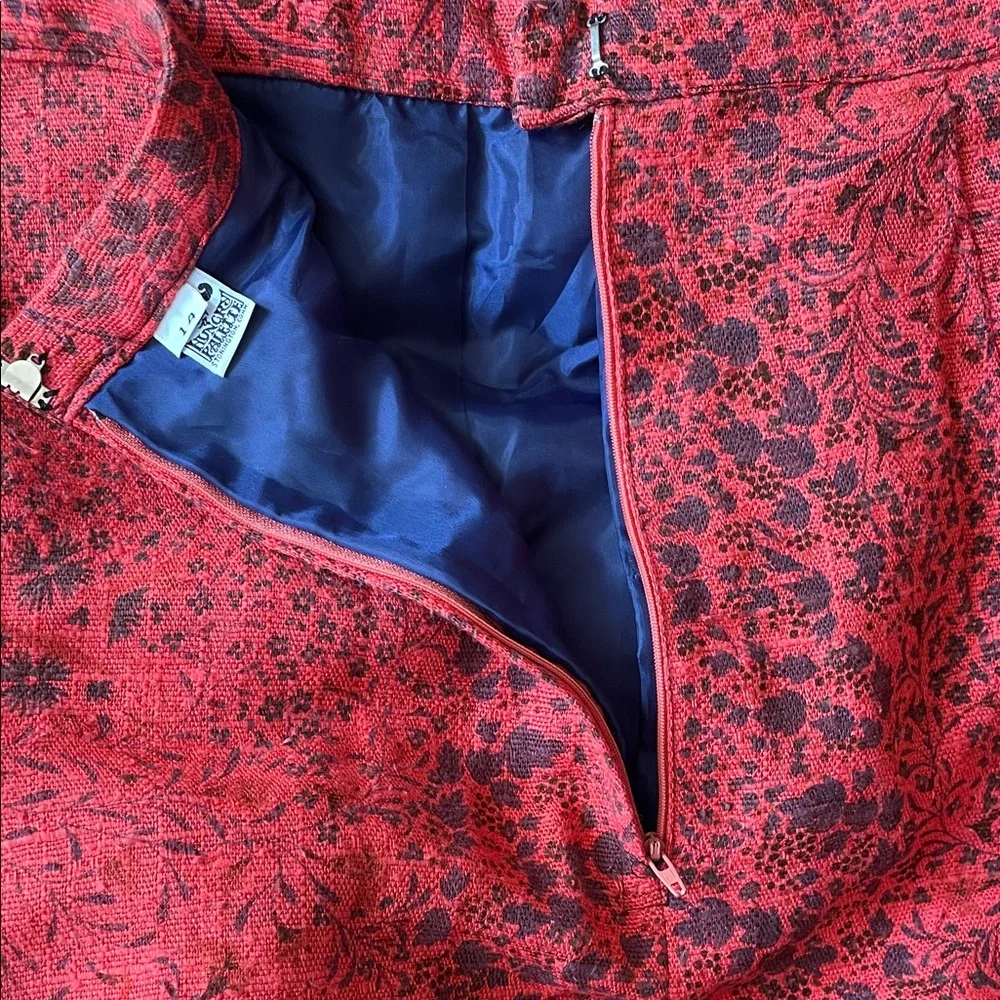 Red Patterned Pencil Skirt - Picture 6 of 8